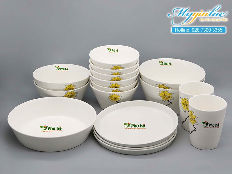 Quà tặng sự kiện bộ đồ ăn Bát Tràng in logo 2