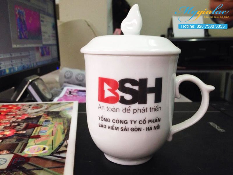 Quà tặng sự kiện ca sứ Bát Tràng in logo BSH
