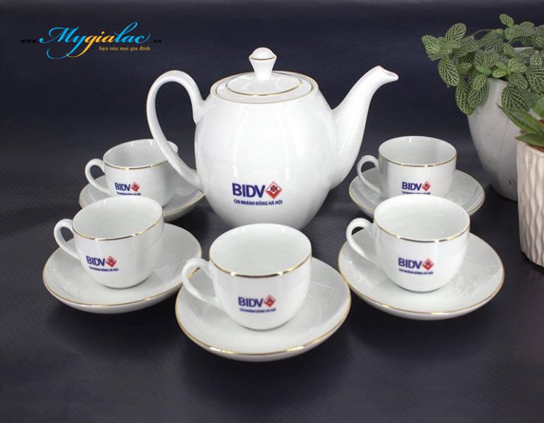 Bo Tra Camellia Vien Chi Vang