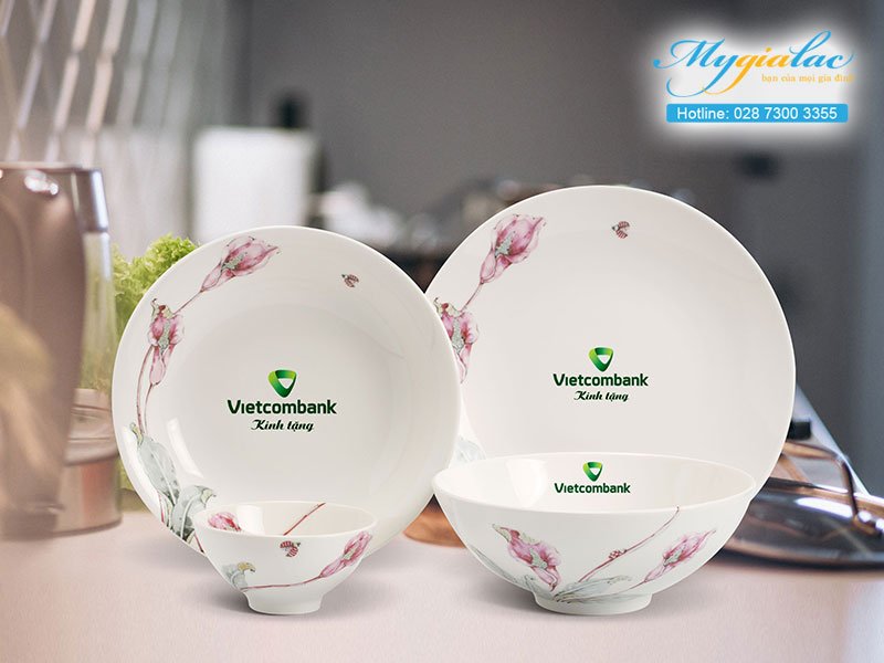 Quà tặng hội nghị hội thảo bộ bàn ăn Minh Long in logo Vietcombank