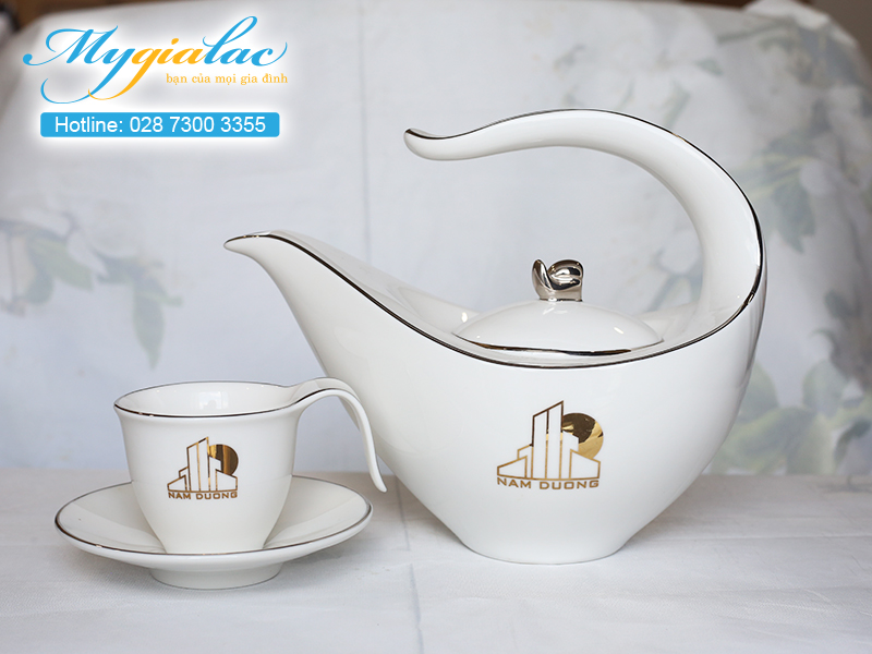 Quà tặng khách hàng bộ trà Minh Long in logo Nam Dương