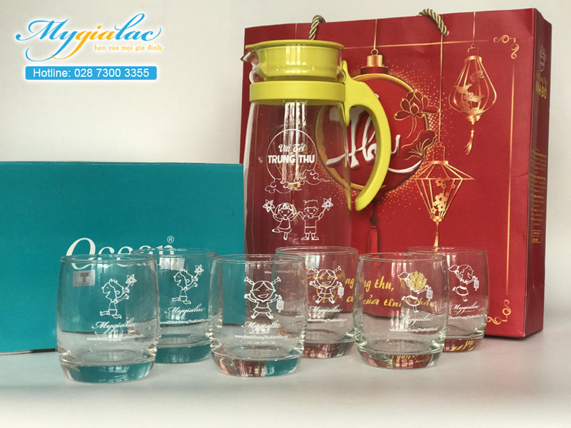 Quà tặng kỷ niệm bộ bình ly thủy tinh in logo