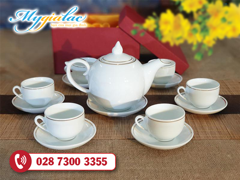 Bộ Trà Bát Tràng Lotus Viền Chỉ Vàng 0.6 Lít