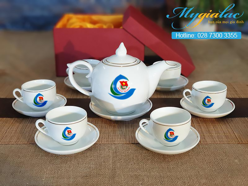 Bo Tra Lotus Vien Chi Vang In Logo