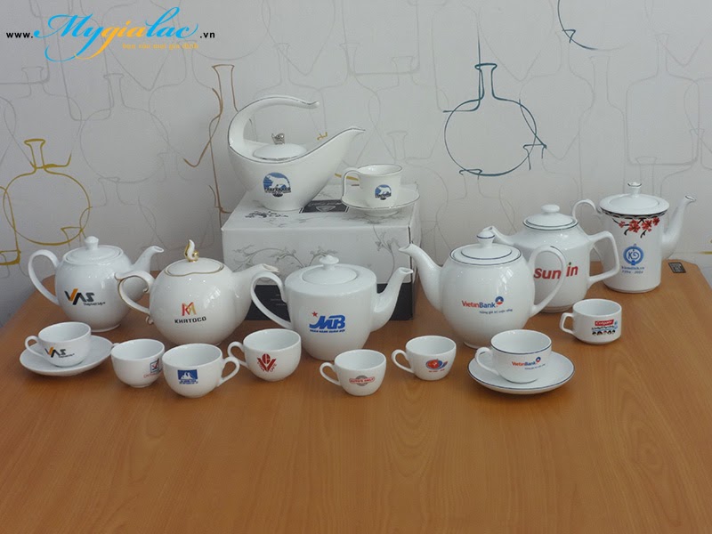 Bo Tra Gom Su In Logo Qua Tang 20 Thang 11