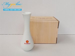 Binh Hoa Su Trang Don Mau