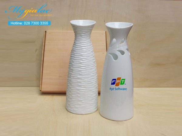 Binh Hoa Su Trang Mau 16