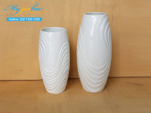 Binh Hoa Su Trang Mau 30